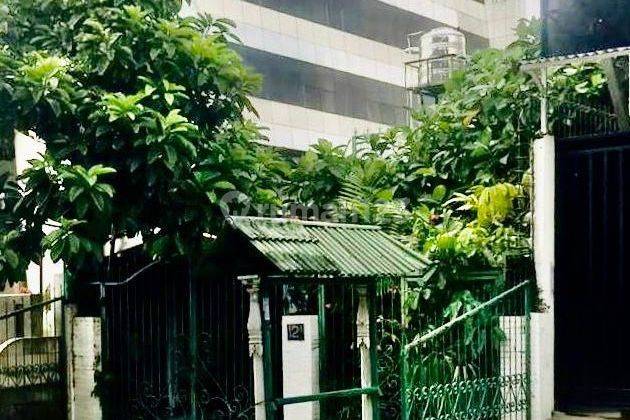 Rumah lama lokasi strategis, cocok untuk usaha di Menteng Jakarta Selatan 1