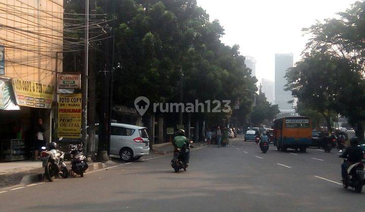 Rumah lama hitung tanah pinggir jalan Kasablanka JakSel  1