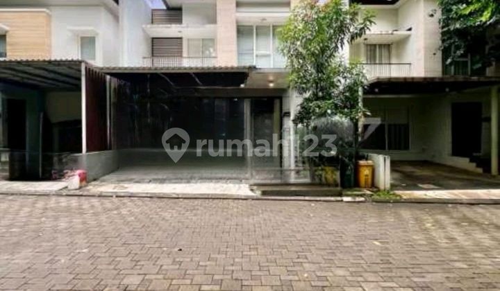 Rumah Full Furnished Sudah Renovasi di Serenia Hills Lebak Bulus