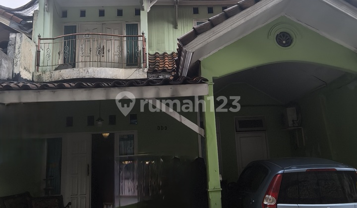 Rumah Dalam Komplek Pinggir Jalan Tole Iskandar Depok