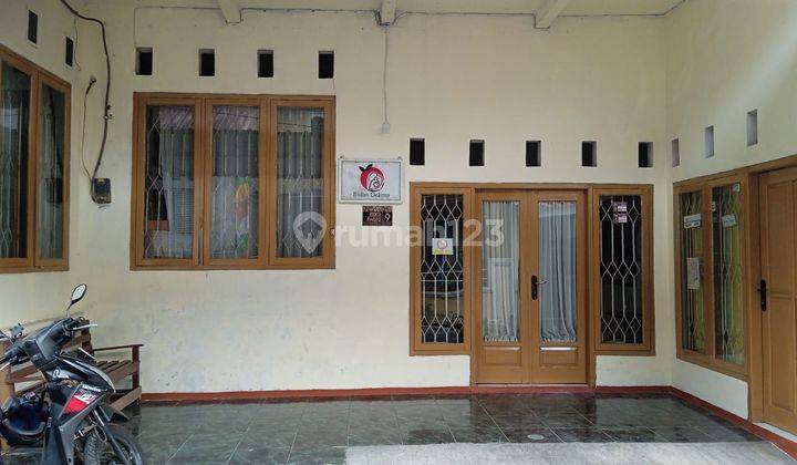 Rumah Dua Lantai 2