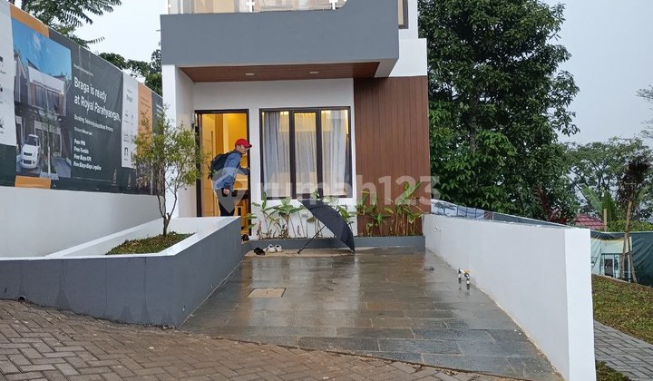 RUMAH MEWAH HARGA MURAH VIEW PEGUNUNGAN DI KOTA BARU PARAHYANGAN 1