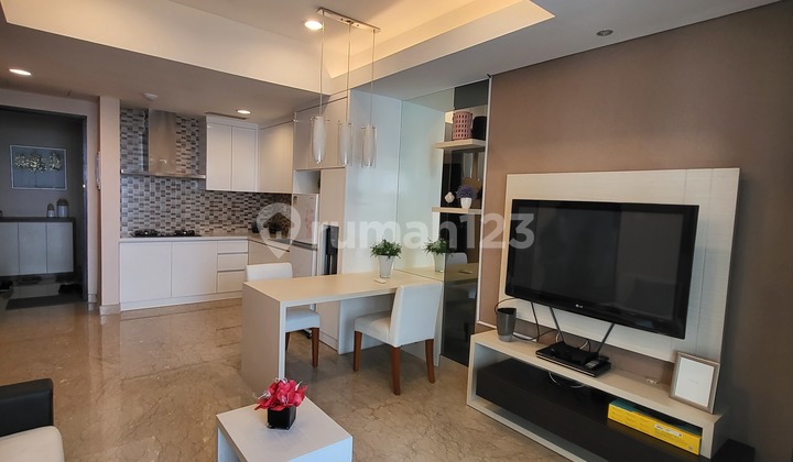 HOT DEAL !!! For Sale Royale Springhill Kemayoran Apartment 1 Bedroom with golf view.
