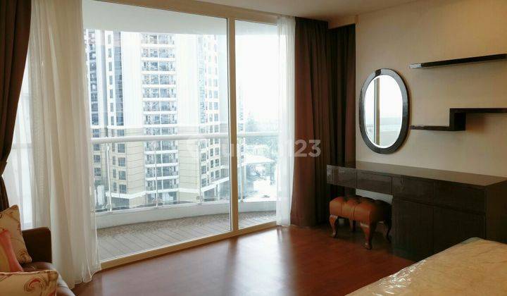 HARUS TERJUAL Apartemen Royale Springhill Kemayoran 3 BR 