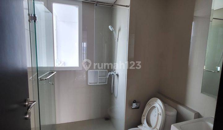 HARUS TERJUAL  Apartment Royale Springhill Kemayoran 3 BEDROOM