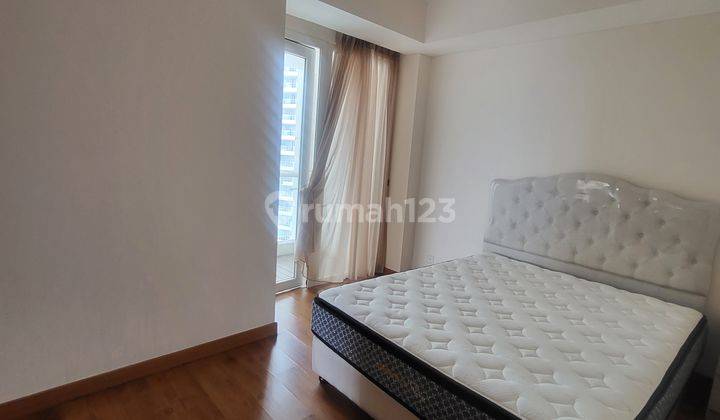 DISEWAKAN apartemen Royale Springhill kemayoran 3 BR view golf