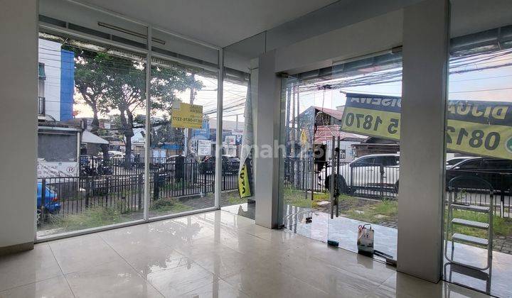 DISEWAKAN GEDUNG OFFICE LOKASI DI BINTARO RAYA KEBAYORAN LAMA JAKSEL 