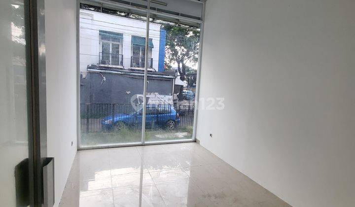 DISEWAKAN GEDUNG OFFICE LOKASI DI BINTARO RAYA KEBAYORAN LAMA JAKSEL 