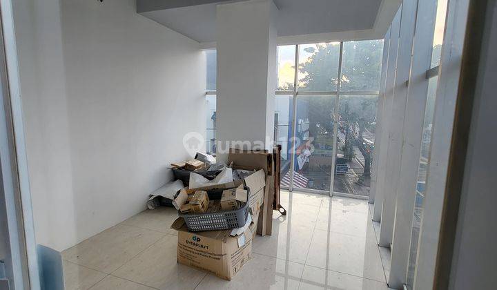 DISEWAKAN GEDUNG OFFICE LOKASI DI BINTARO RAYA KEBAYORAN LAMA JAKSEL 