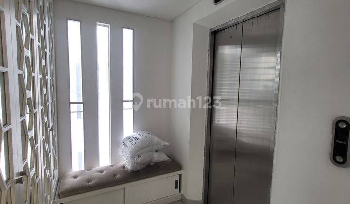 HARUS TERJUAL Apartment Royale Springhill Kemayoran 3 BR view golf 