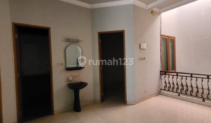 DISEWAKAN CEPAT RUMAH DI PERUMAHAN PERMATA BUANA JAKBAR SIAP HUNI.