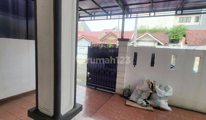 DISEWAKAN CEPAT RUMAH DI PERUMAHAN PERMATA BUANA JAKBAR SIAP HUNI.