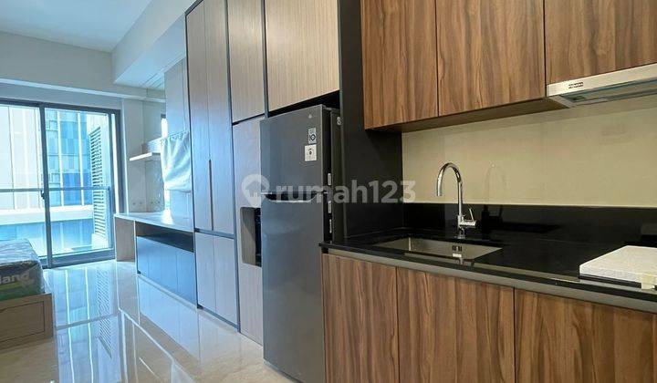 DISEWAKAN LUXURIOUS APARTEMENT AT 57 PROMENADE THAMRIN TYPE STUDIO 1