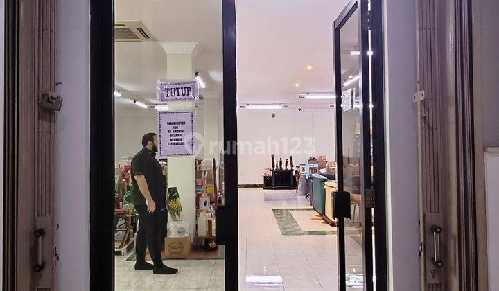 Disewakan Ruang Usaha Di Lantai 3 Gedung Di Sunter Lokasi Strategis.  2