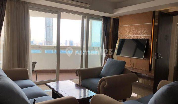 Disewakan  Apartemen Royale Springhill Kemayoran 3 Bedroom Furnished  1