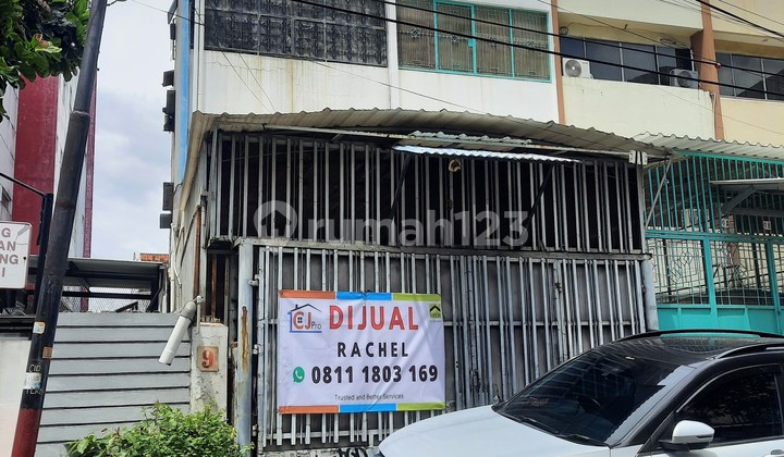 Dijual Cepat Ruko Lokasi Strategis di Pusat Kota Dijual Cepat Ruko Lokasi Strategis di Pusat Kota