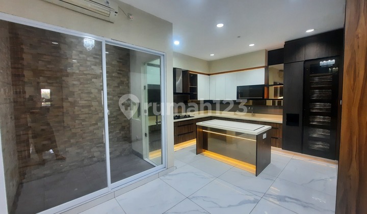 Dream Home for Sale in Kelapa Gading 5BR