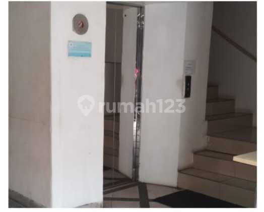 For Rent: Shop House in Surabaya, Great Location, 4 Floors, Formerly a Major Bank 2