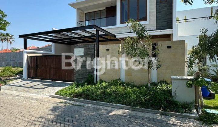 Rumah Baru Gress Siap Huni dengan Kolam Renang Pribadi di Waterfront Citraland! Bali Style Design Lokasi Strategis Lingkungan Nyaman Dekat Universitas Ciputra, Dekat Hokky, Dekat Pakuwon Mall, Dekat Rumah Sakit Ciputra! 2