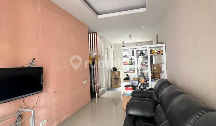 Second Minimalis di Alam Hijau Citraland! Rumah 2 Lantai Lokasi Strategis Dekat Pasar Citraland Dekat Cihos Dekat Commercial Area dengan Uc Rumah Asri Tenang Dekat Gwalk Rumah Siap Huni Citraland 2M Banyak Kamar Dekat Pakuwon Mall 2