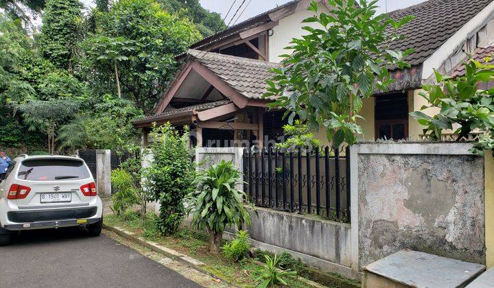 Rumah tua bukit indah dekat kantor walikota tangsel 1