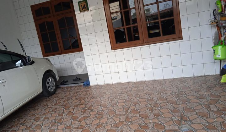 Rumah 3 Lantai Di Bintaro 2