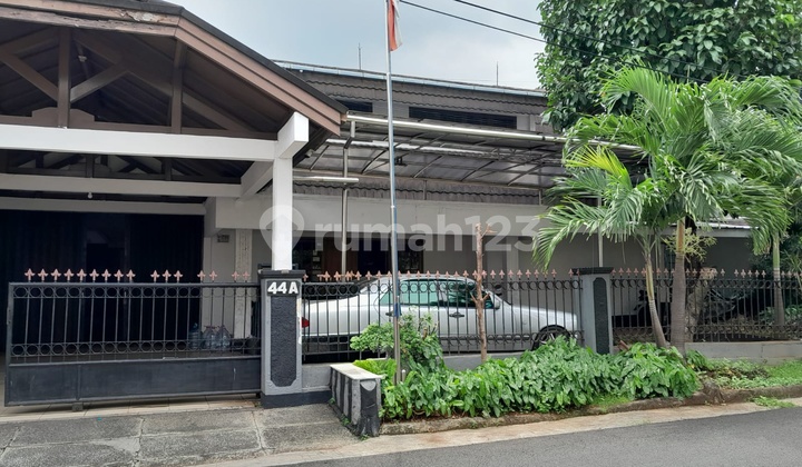 Rumah Besar Bawah Pasar di Kemanghusan Jakartata