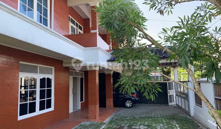Rumah 2 Lantai Posisi Hook di Buah Batu Bandung Kota