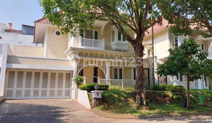 Furnished House in Kota Baru Parahyangan, Bandung near Bus Stop & Hospital