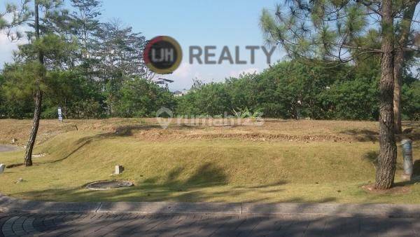 Kavling di Kota Baru Parahyangan Bandung Barat, Strategis View Danau 1