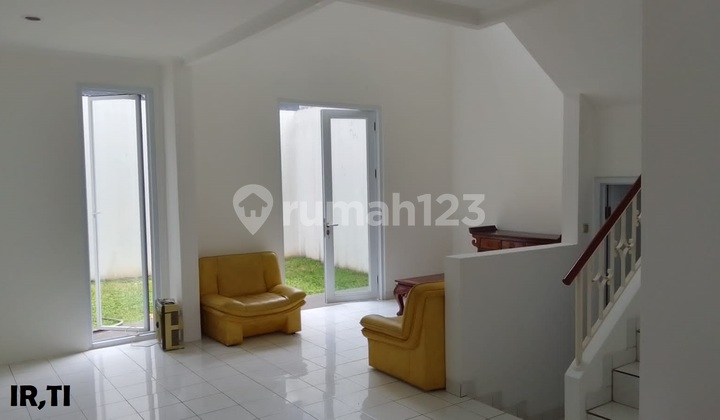 Hunian Modern 2 lantai di Kota Wisata Cibubur LT 200 Siap HUNI 1