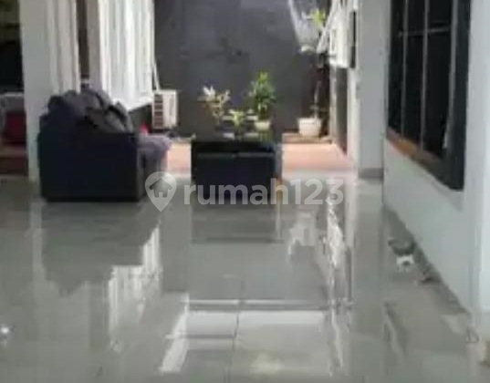 Rumah 2 Lantai di Kota Wisata Cibubur LT 200 LB 240 Siap NEGO