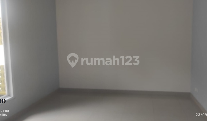 Rumah Bagus di Legenda Wisata LT 180 LB 250 Siap NEGO