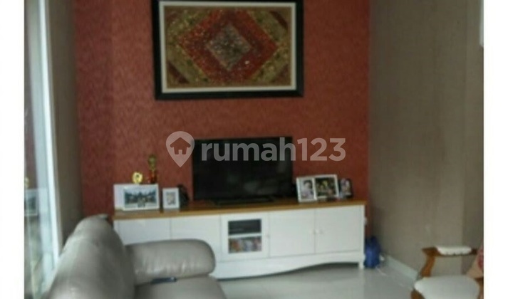 Rumah Bagus 2 lantai Nyaman Dihuni di Citragran LT 180 bisa SEWA 2