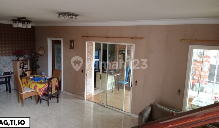 Rumah Bagus 2 lantai Nyaman dihuni di Kota Wisata Cibubur LT 220