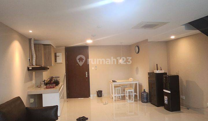 Di sewakan unit bizt loft type 2 lantai siap huni sebrang Uph 1