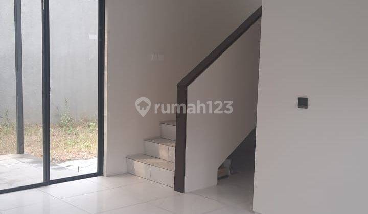 Disewakan Rumah Baru Siap Huni di Kota Baru Parahyangan 3