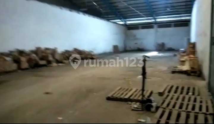 Dijual Gudang Ex Pabrik di Jalan Raya Banjaran 2