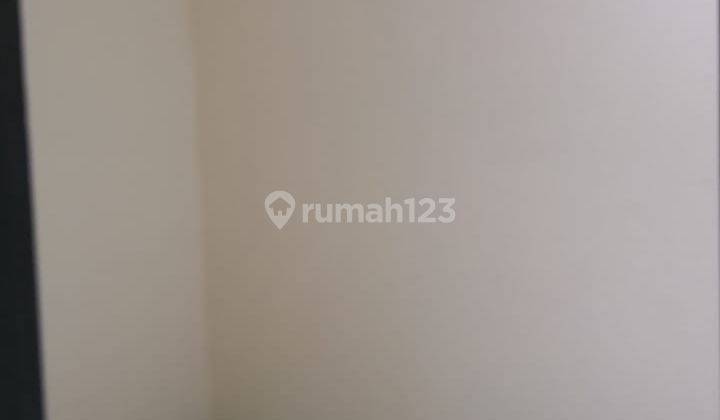 Disewakan Rumah Cocok Untuk Ruang Usaha di Tubagus Ismail 1
