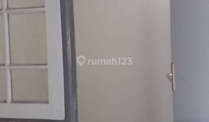 Disewakan Rumah Cocok Untuk Ruang Usaha di Tubagus Ismail 4