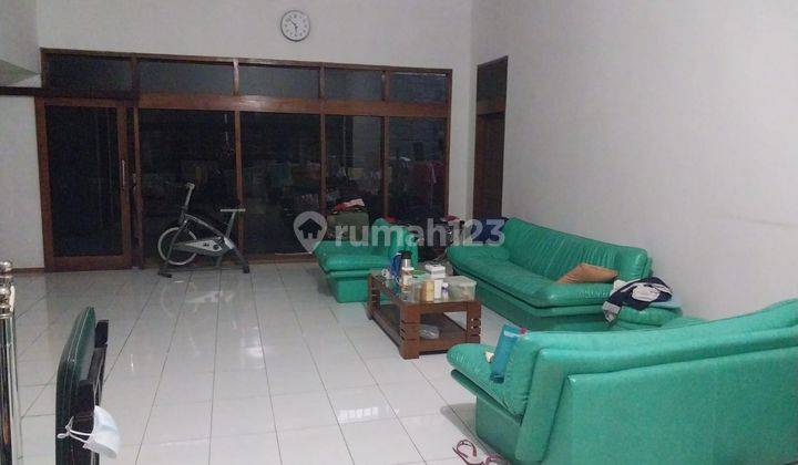 Dijual Rumah Dan Ruang Usaha di Sudirman Mainroad 1