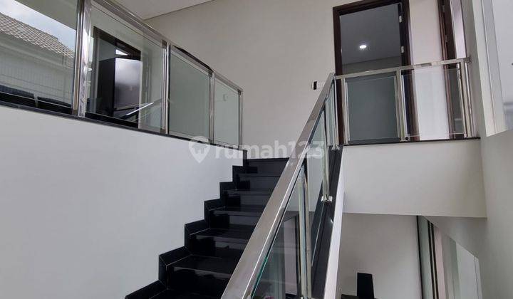 Rumah Modern Siap Huni di Batununggal 1