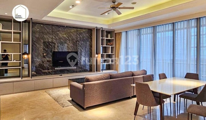 RARE FIND: District 8 Apartment, 4+1BR 249sqm, TOTAL RENOVATED, High floor and perfect for investment!