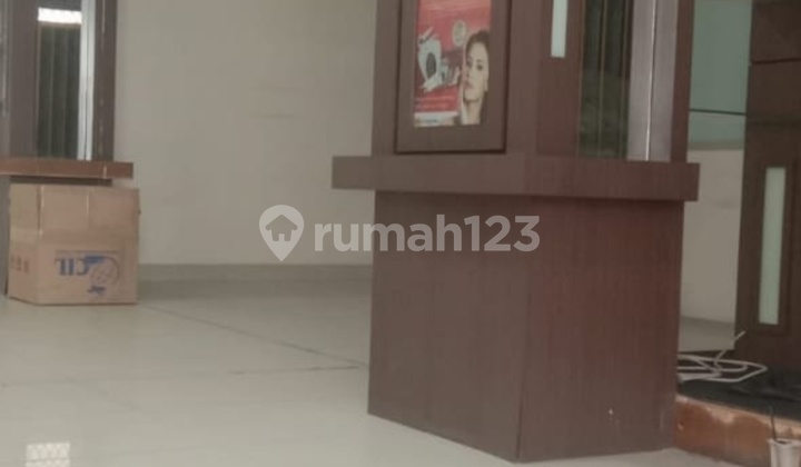 Ruko Gandeng Tiga di Season City
