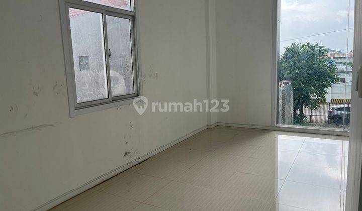 Gudang di Jl. Kelapa Dua Raya, Karawaci - Tangerang., Tangerang 650 m Bagus SHM 17