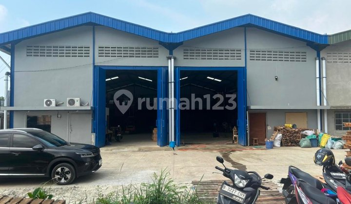Ready to Occupy, Warehouse, 1 Floor, HGB (Right to Build), Flood-Free,