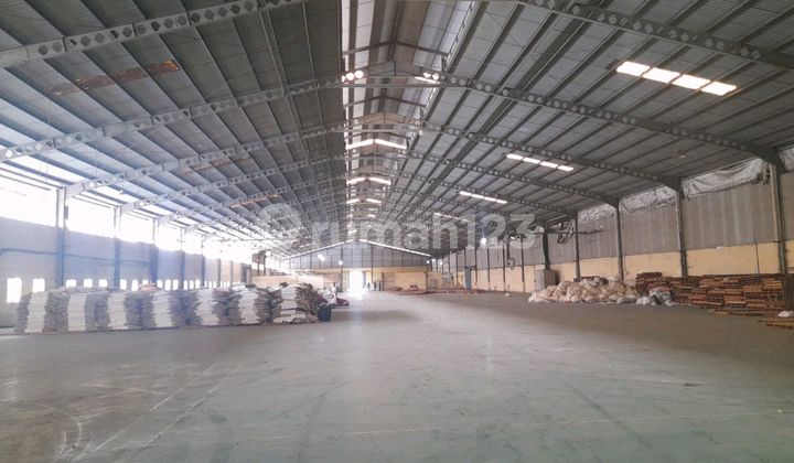Gudang di Jl. Pemda Tiga Raksa no 3, Suka Mulya, Cikupa, Tangerang, Banten, Indonesia, 15710, Tigaraksa 60000.0 m² Unfurnished HGB 2