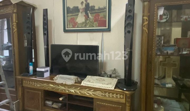 Rumah Taman Meruya Ilir 9