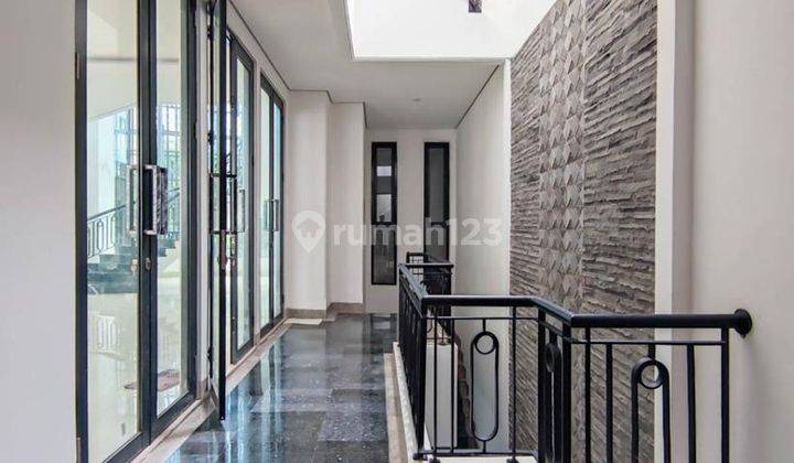 Dijual Rumah Mewah Permata Hijau
