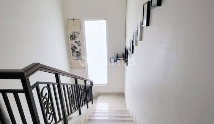 Rumah Cantik Minimalis di Summarecon Gading Serpong  3